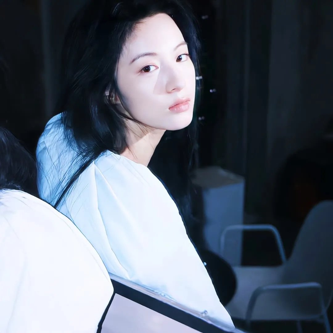 舞后芳邻